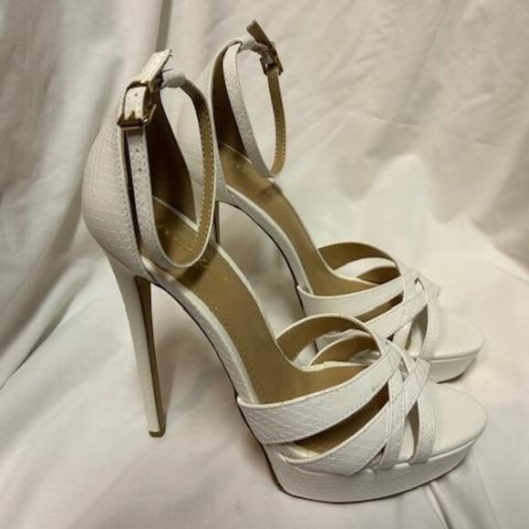 ShoeDazzle Brand White Strappy Platform High Heel Shoes - Picture 2 of 6